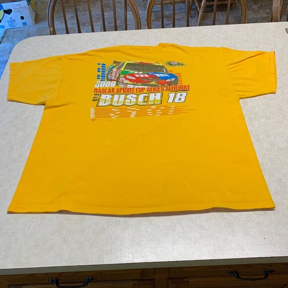 Kyle Busch Shirt Men's Winners Circle #18 NASCAR 2009 T- Shirt 2XL - Picture 3 of 13